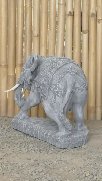 Product image 8 of the product “Indra - Small Elephant bending to the left, 46.5cm L | cast stone ”